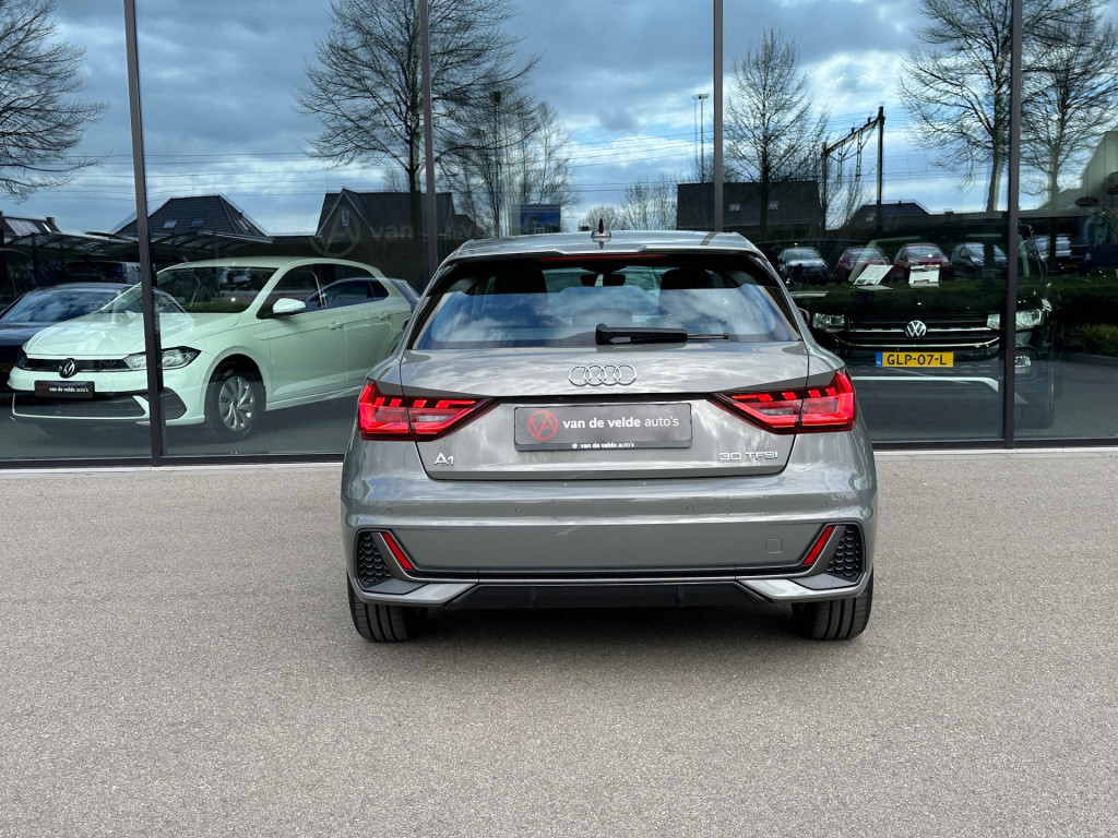 Audi A1 Sportback 30 tfsi 116pk s-tronic s-line | navi | virtual cockpit | 