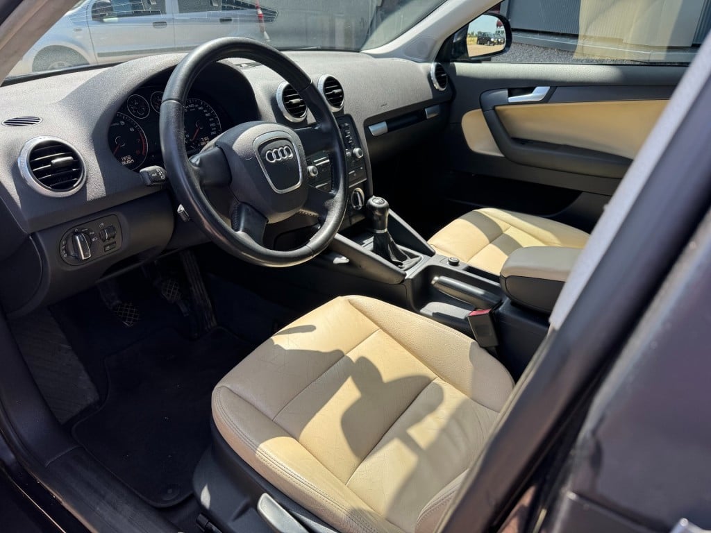 Audi A3 sportback 1.6 attraction business edition
