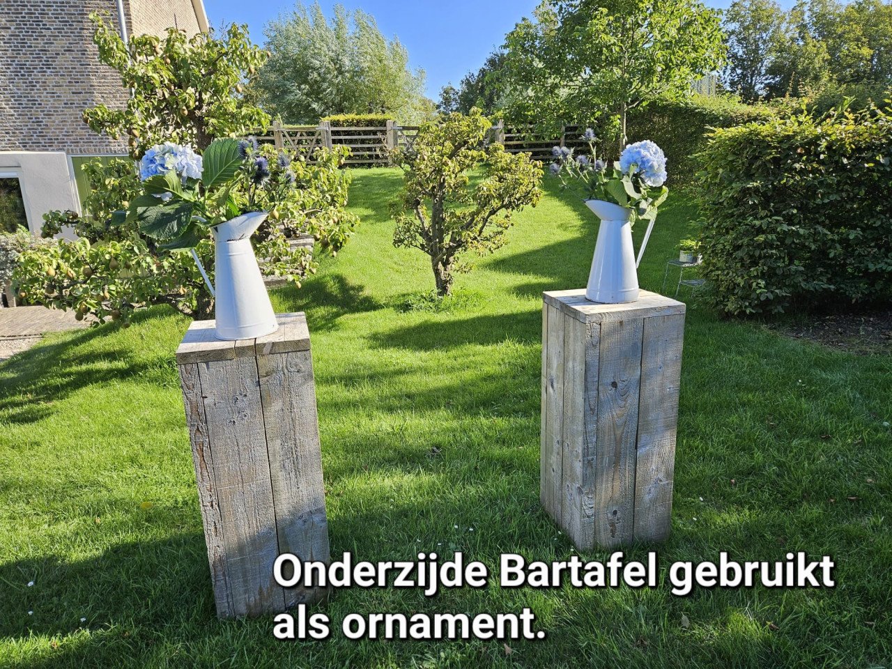 2 Bartafel of statafel van steigerhout met afneembaar blad 2 stuks.
