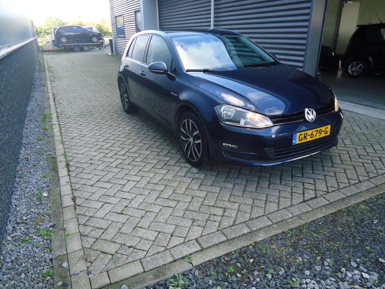 VOLKSWAGEN GOLF 1.2 5DRS HIHGELINE CUP