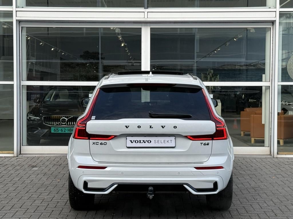 Volvo XC60 t6 398pk recharge dark black edition| panodak| luchtvering| trek
