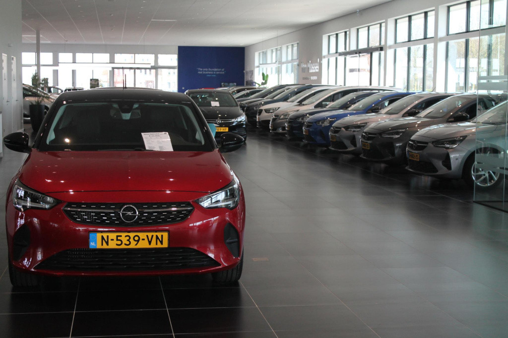 Opel Astra 1.2 business edition | achteruitrijcamera | full led | parkeerse