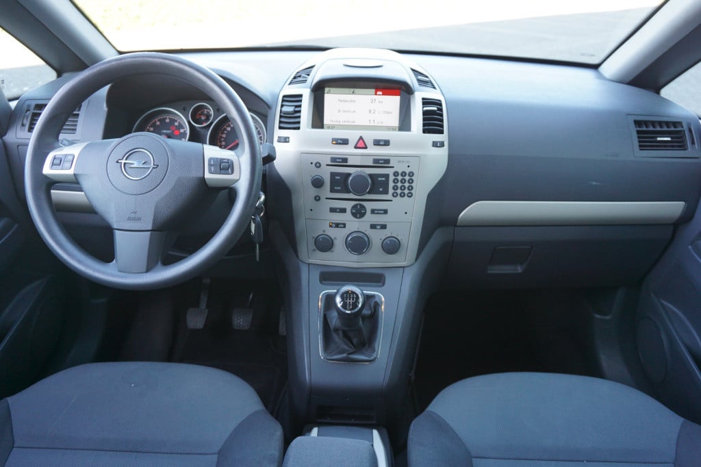 Opel Zafira 1.6 temptation - 7persoons - airco / navi / cruise / elektr. ra