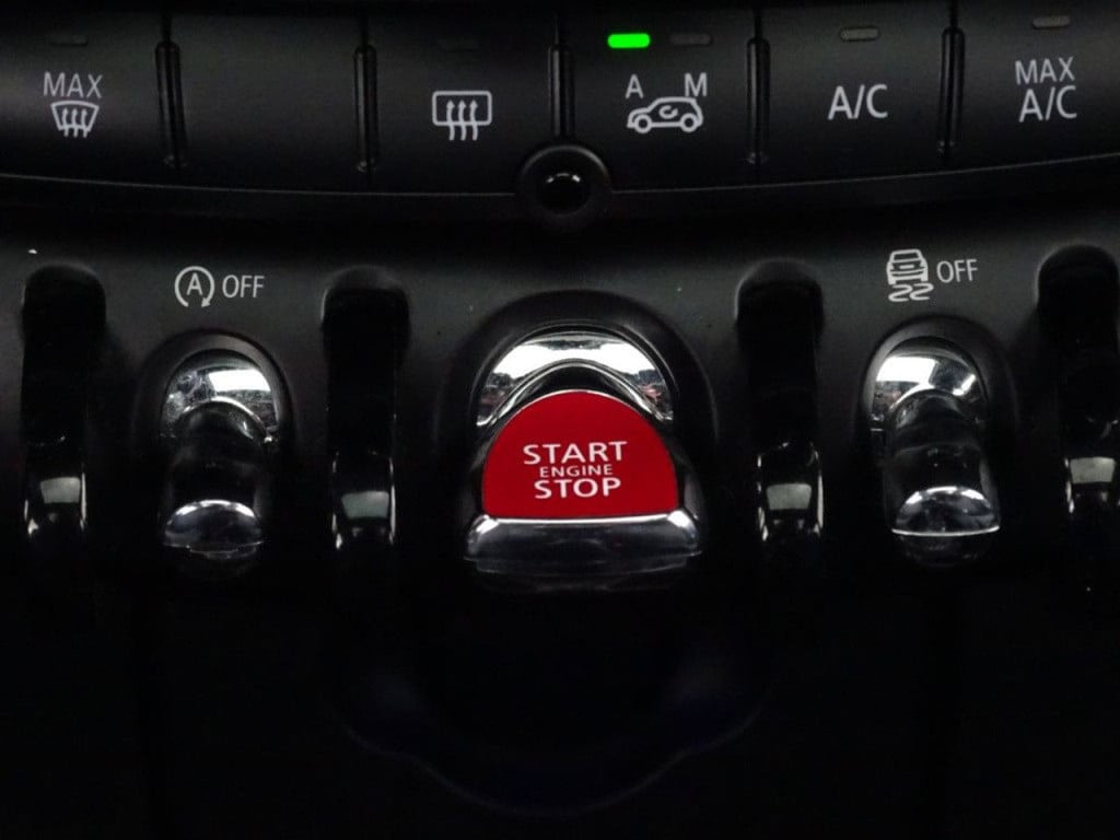 Mini Cooper mini 2.0 chili pano | led | navi | bluetooth