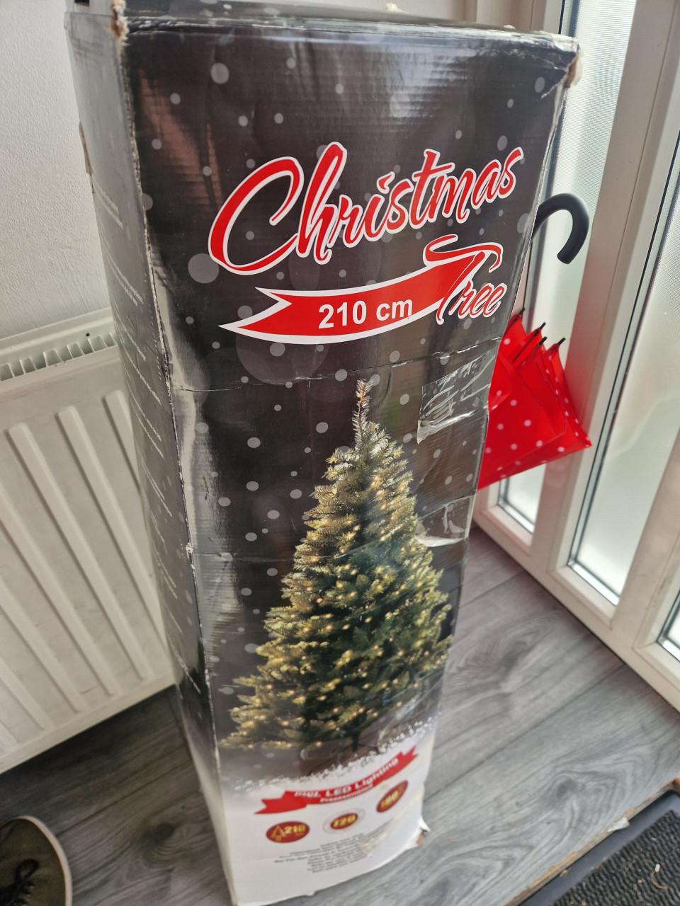 Kerstboom lengte 210 met verlichting