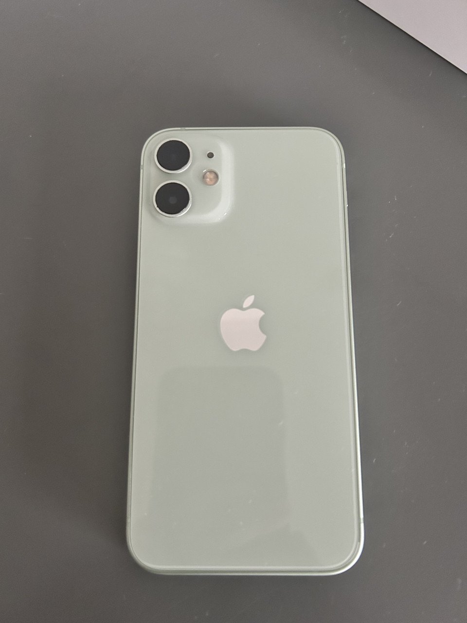 Apple IPhone 12 mini pastel groen