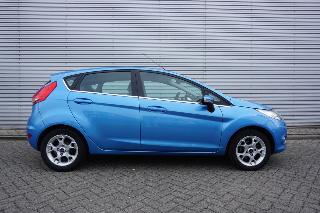 Ford Fiesta 1.6 titanium airco / cruise / elektr. ramen /  lm velgen / nap