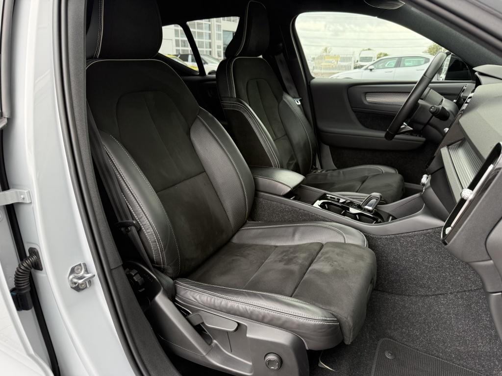 Volvo XC40 t5 262pk recharge r-design| adap.cruise| trekhaak| camera| keyle