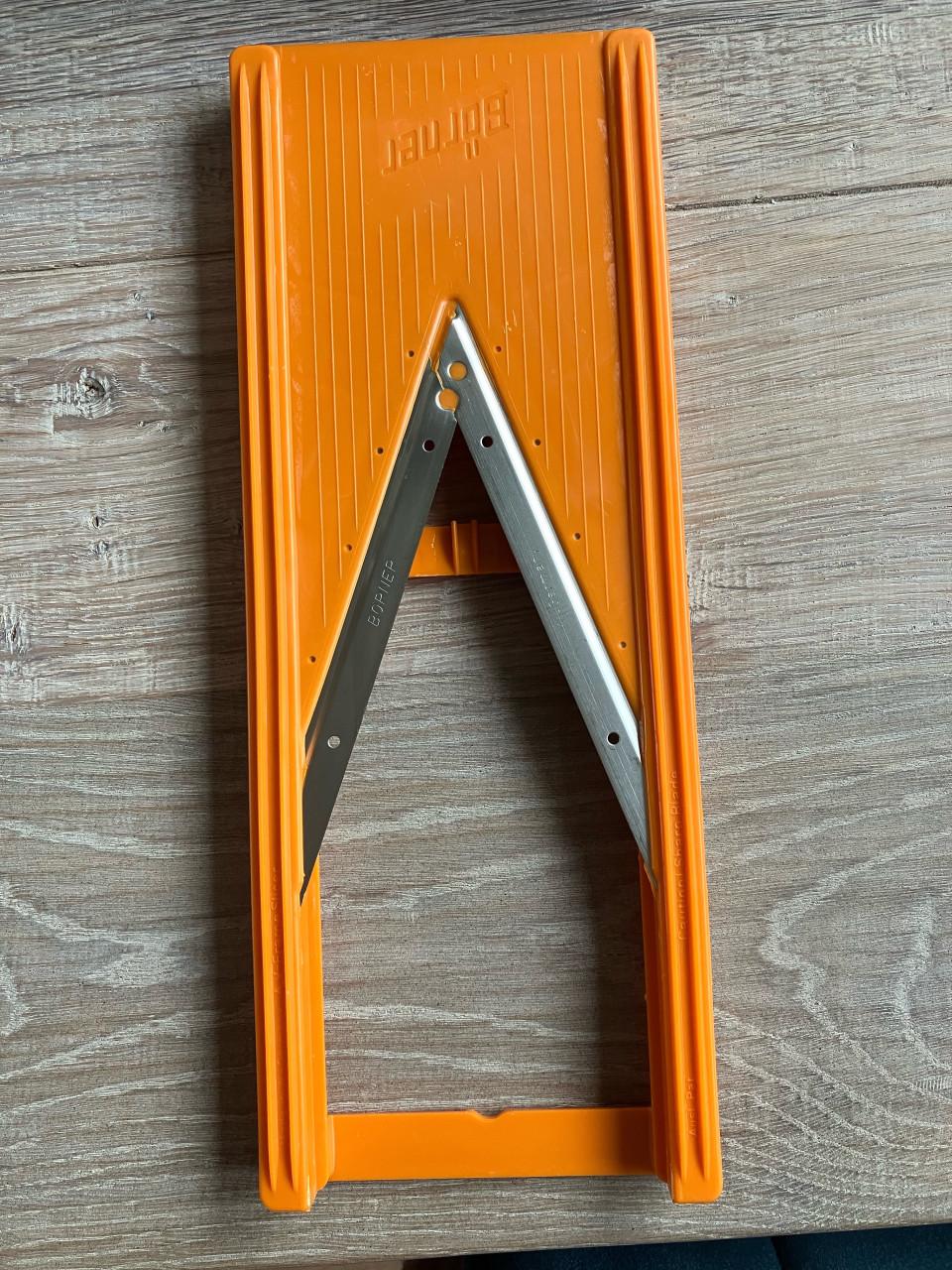 Borner groenteschaaf oranje ( geen koeriers )