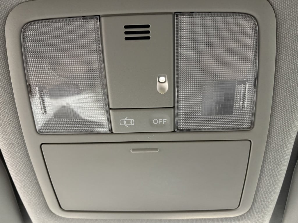 Toyota Auris 1.8 hybrid energy.