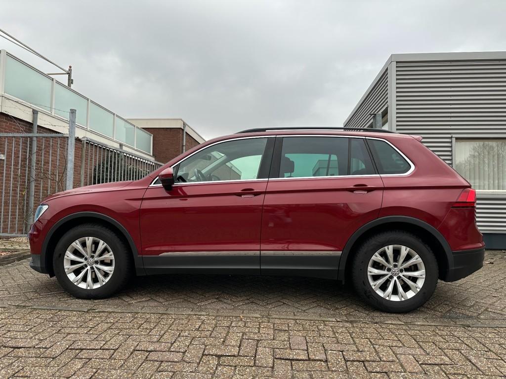 Volkswagen Tiguan 1.4 tsi comfortline wegklapbare trekhaak 1e eigenaar pdc