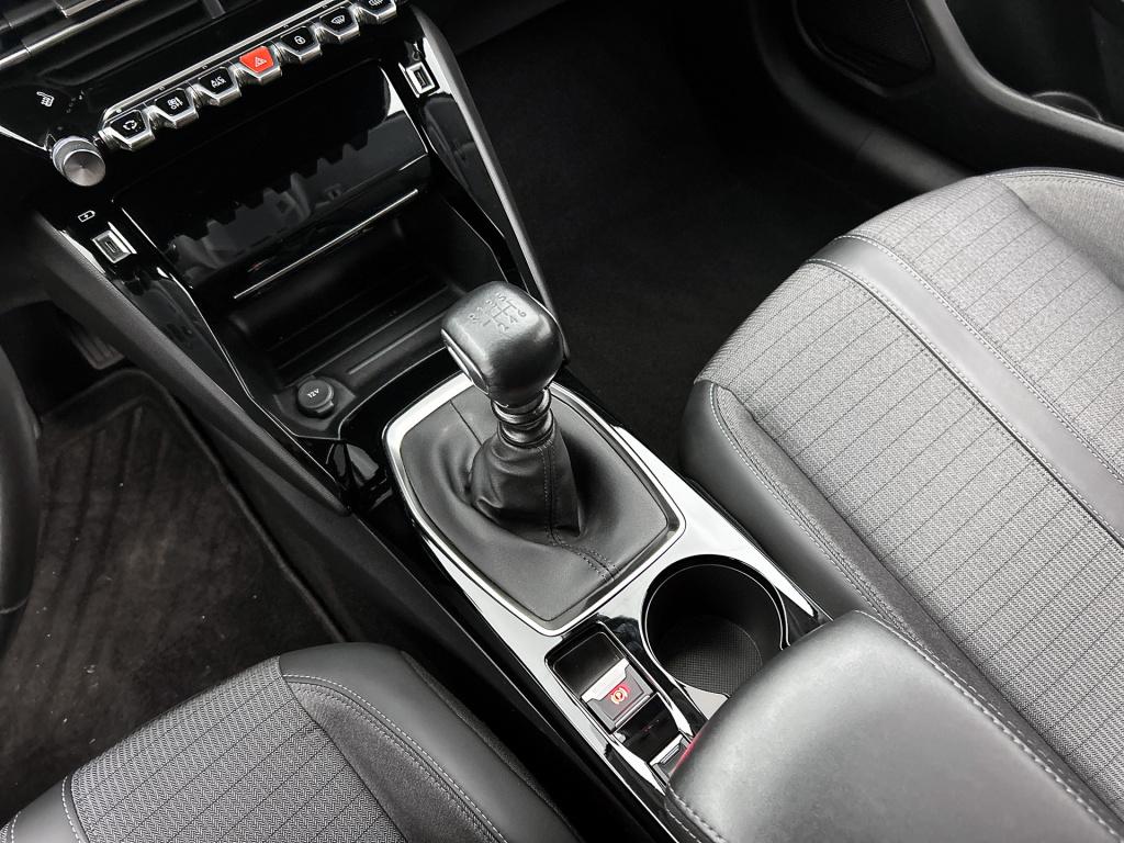 Peugeot 208 100pk allure pack | rijklaar | keyless | camera | stoelverwarmi