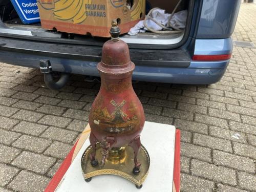 Antieke tinnen kraantjeskan beschilderd