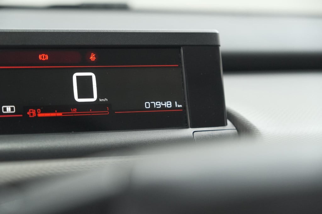 Citroen C4 Cactus puretech 110 business | trekhaak | apple carplay | parkee