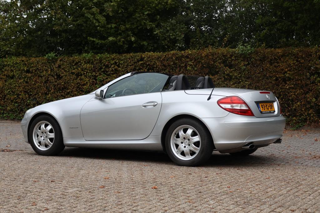Mercedes-Benz SLK 200 k.