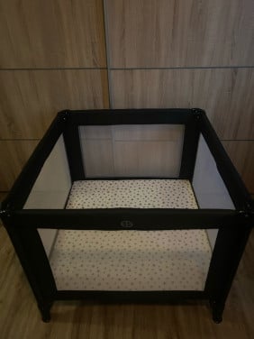 Opvouwbare babybox met matras