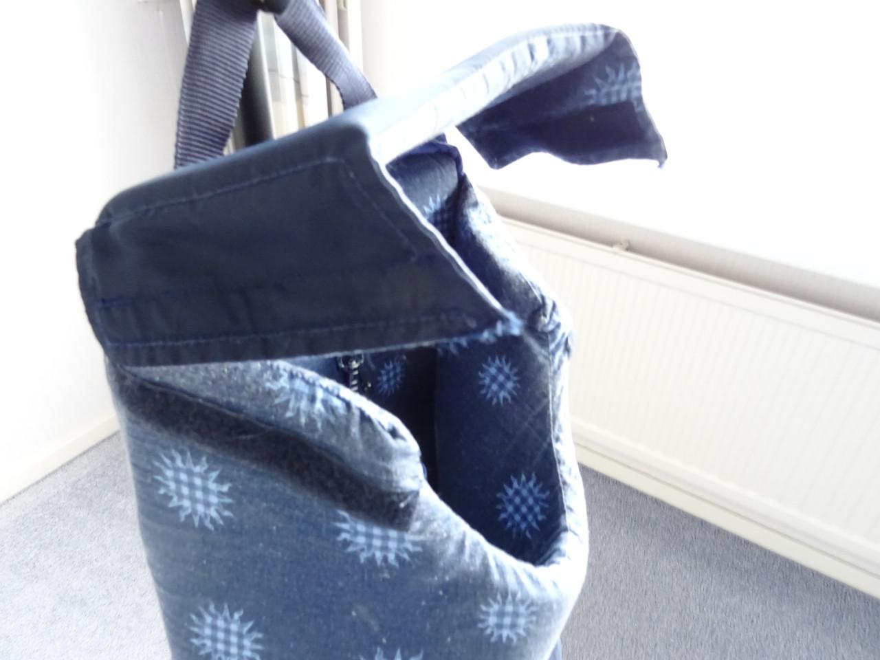 Honden draagtas merk Ferplast voor kleine hond voor  € 7,50