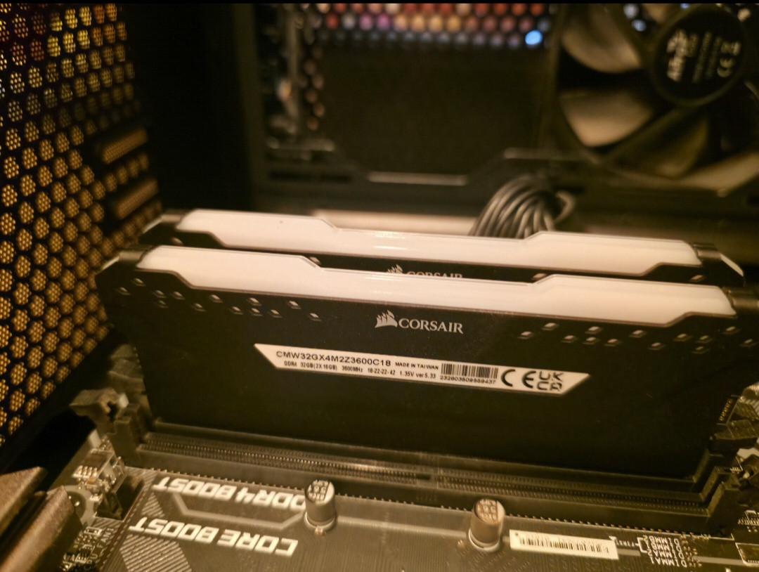 Computer onderdelen - DDR4 - B450 - Case - Voeding