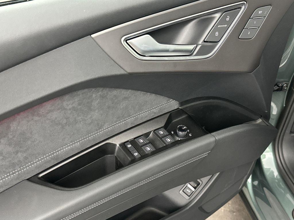 Audi Q4 E-tron s edition e-tron 55 82 kwh 250 kw / 340 pk suv ele