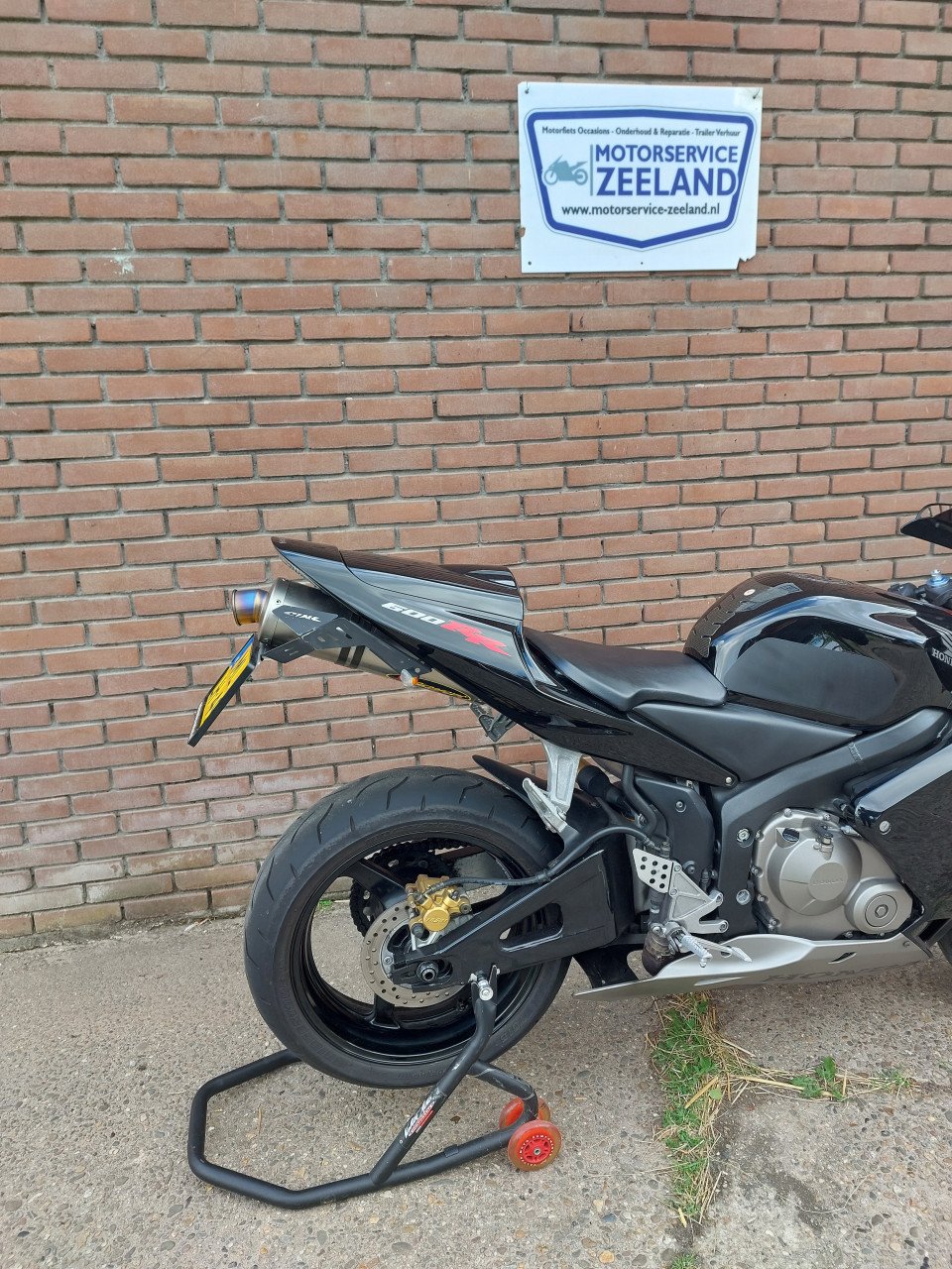 Honda CBR 600RR (Full Black)