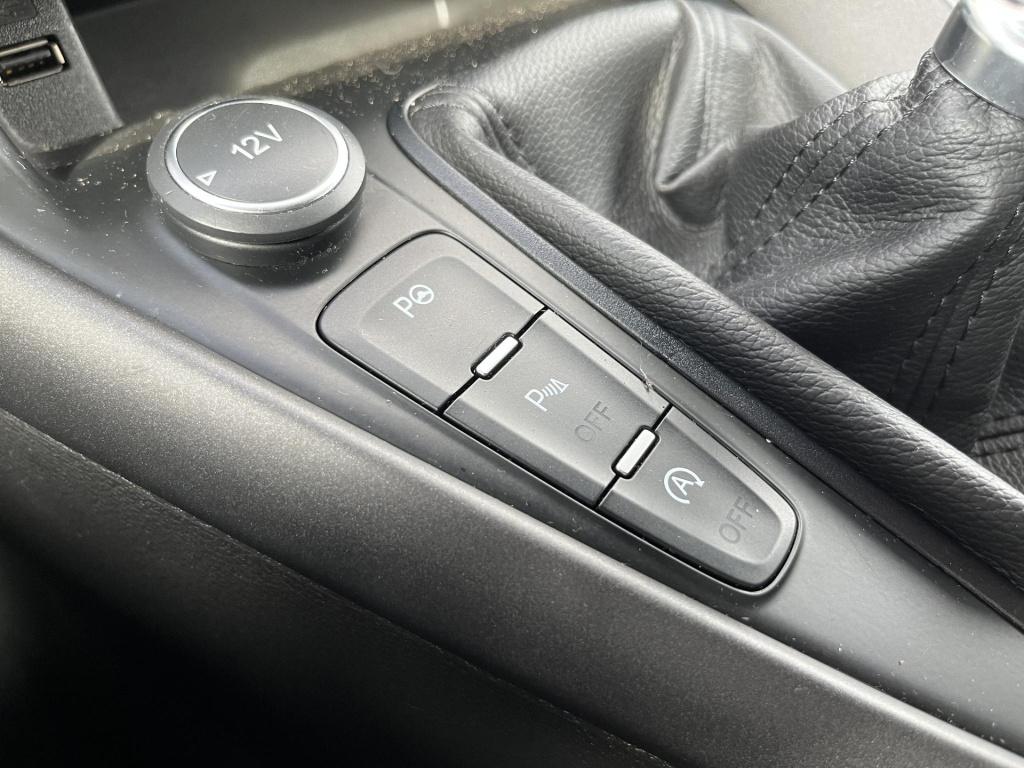 Ford Focus 1.5 st-line | cruise control | achteruitrijcamera | navigatie | 