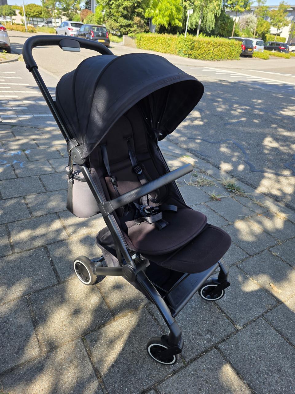 Joolz Aer+ compacte (reis) buggy zwart – incl. reistas en regenhoes