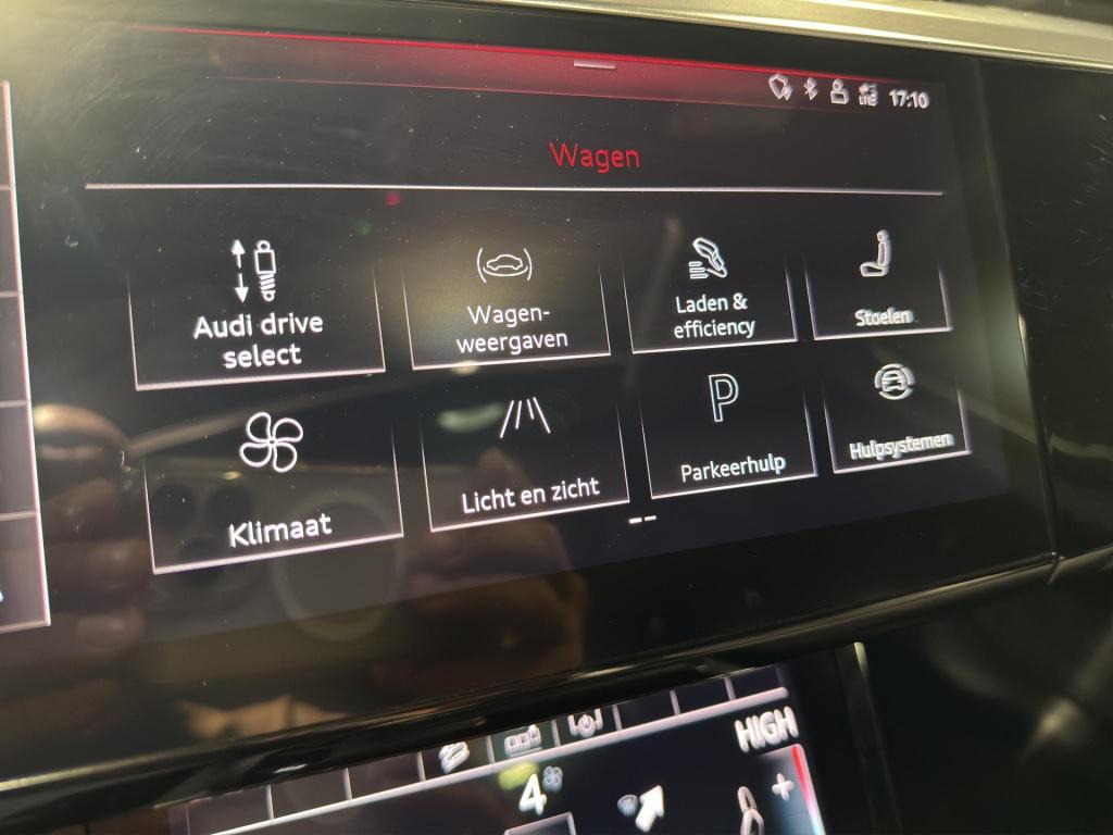 Audi E-tron e-tron 50 quattro launch edition black | pano | s-line | 22"| g