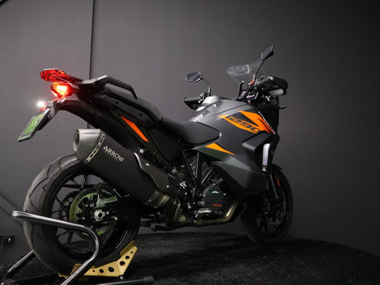 1290 SUPER ADVENTURE S | TechPack + Arrow Demper