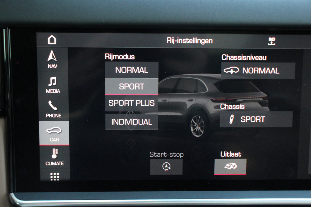 Porsche Cayenne 3.0 | sportdesign | pano | luchtvering | adaptief cruise co