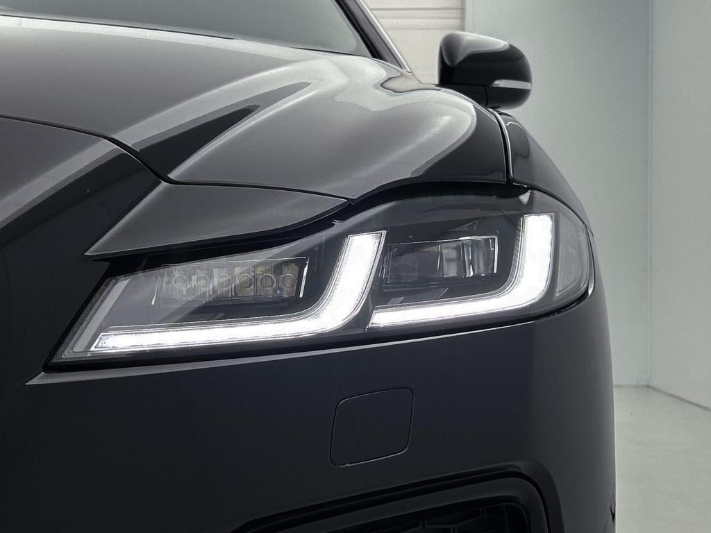 Jaguar XF 2.0 p250 hse | panoramadak | navigatie | apple carplay / android 
