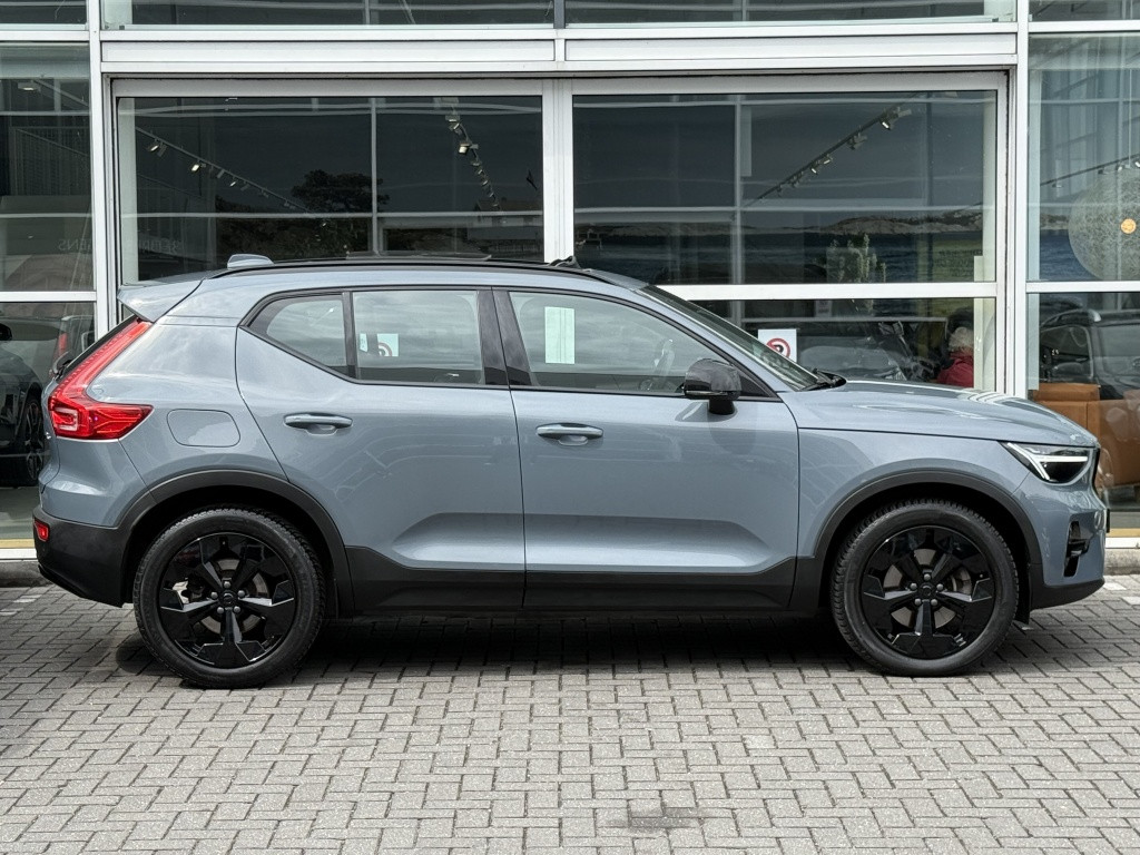 Volvo XC40 b3 163pk ultimate dark| adap.cruise| panodak| camera| elek.stoel