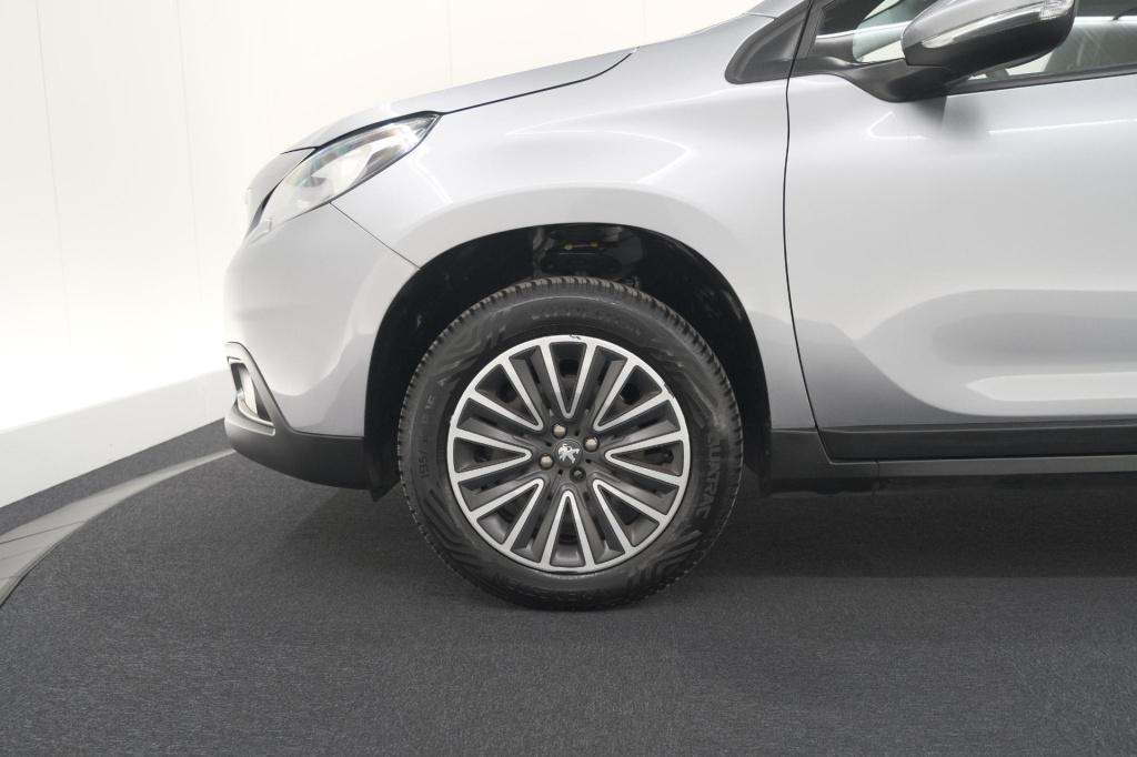 Peugeot 2008 puretech 110 blue lion | trekhaak | apple carplay | parkeersen