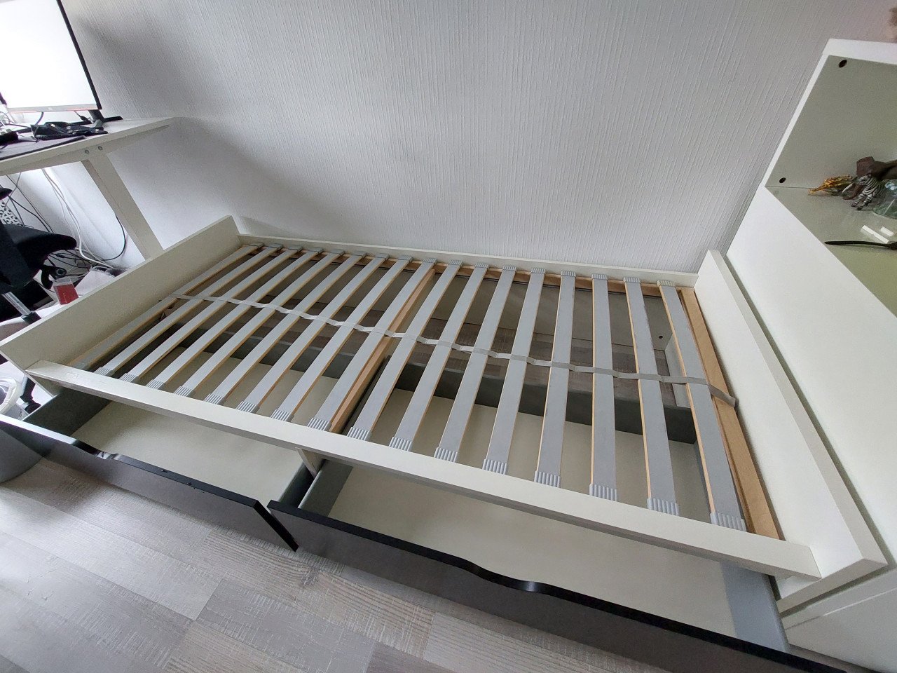 Bed 1 persoon met opberglades