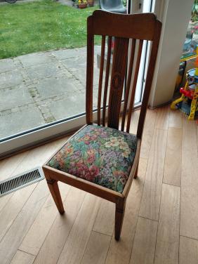 6 Mooie eetkamer stoelen