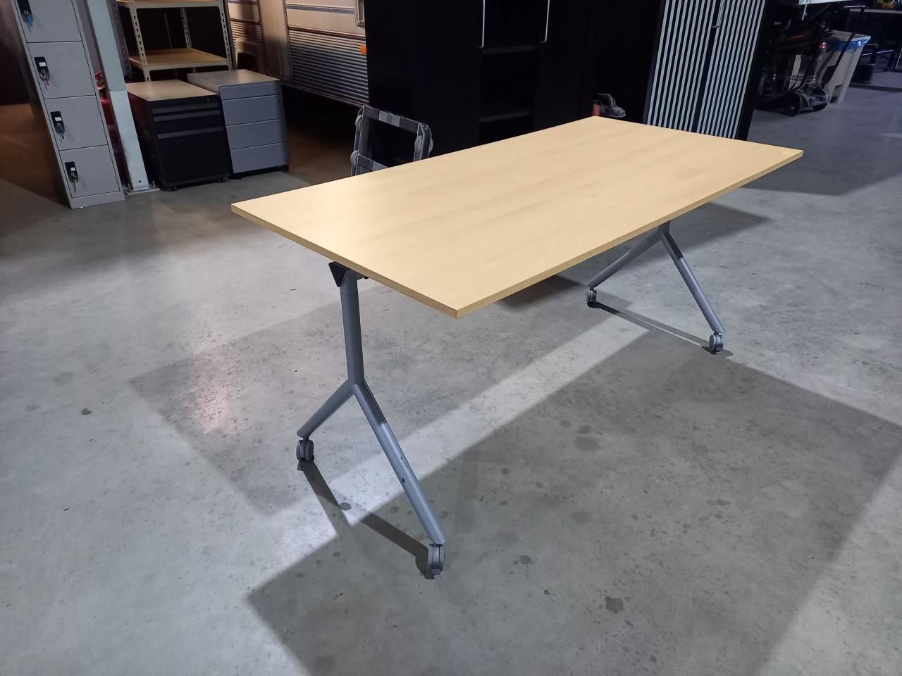 Verrijdbare tafel verijdbaar buro