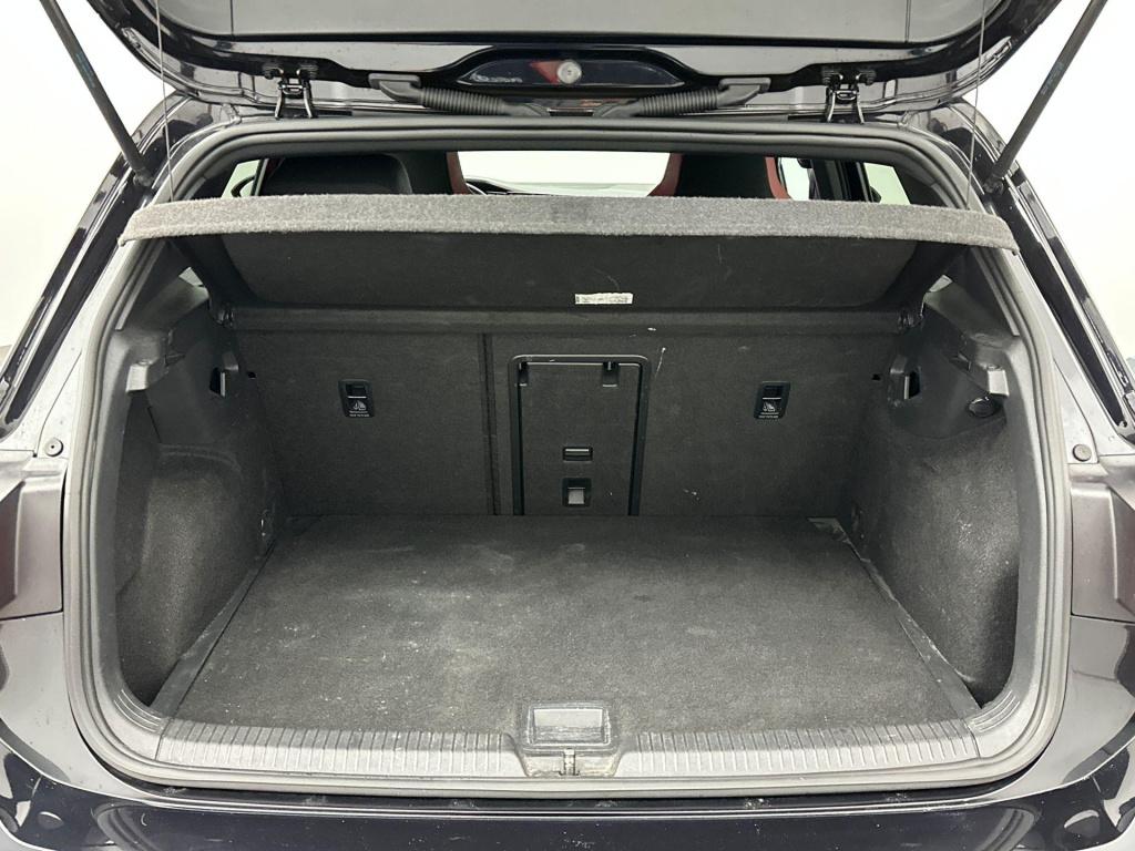 Volkswagen Golf 2.0 tsi gti | camera | harman kardon | head-up-display