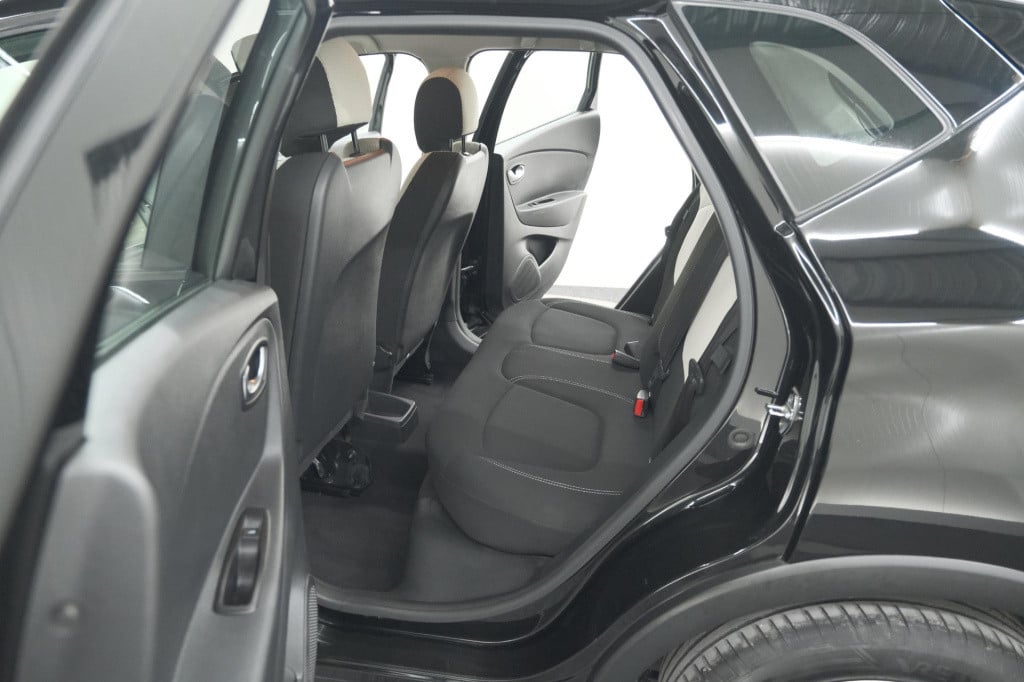 Renault Captur tce 90 limited | parkeersensoren | navigatie | airco | cruis
