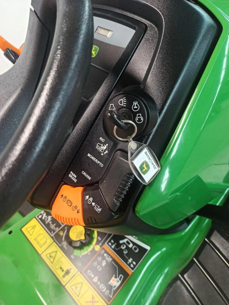 John Deere Zitmaaier X300R