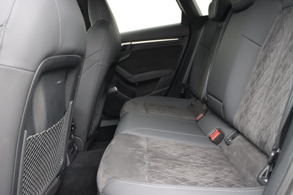 Audi S3 sportback 2.0 tfsi 310pk s tronic quattro edition one