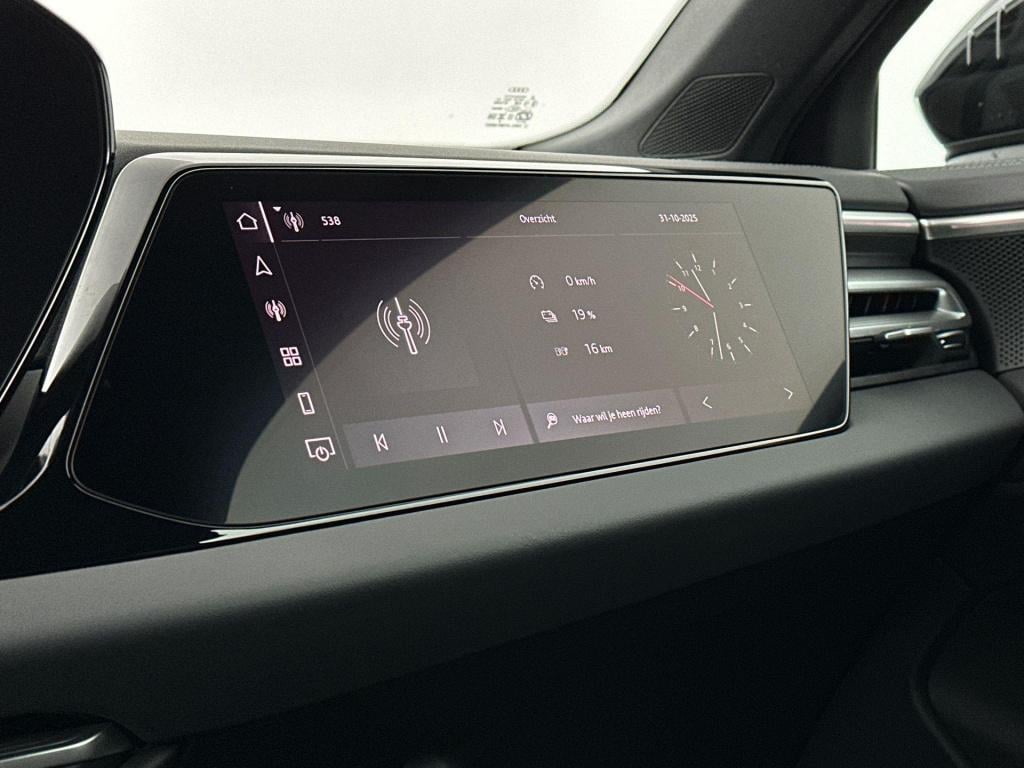 Audi A6 avant s edition competition e-hybrid 270 kw / 367 pk ava