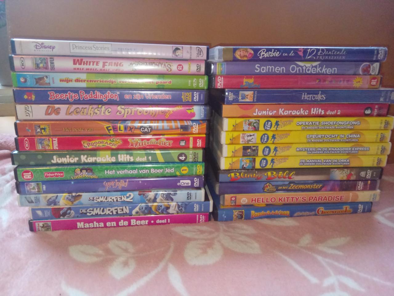 Kinder dvd's, 26 stuks voor 10,-