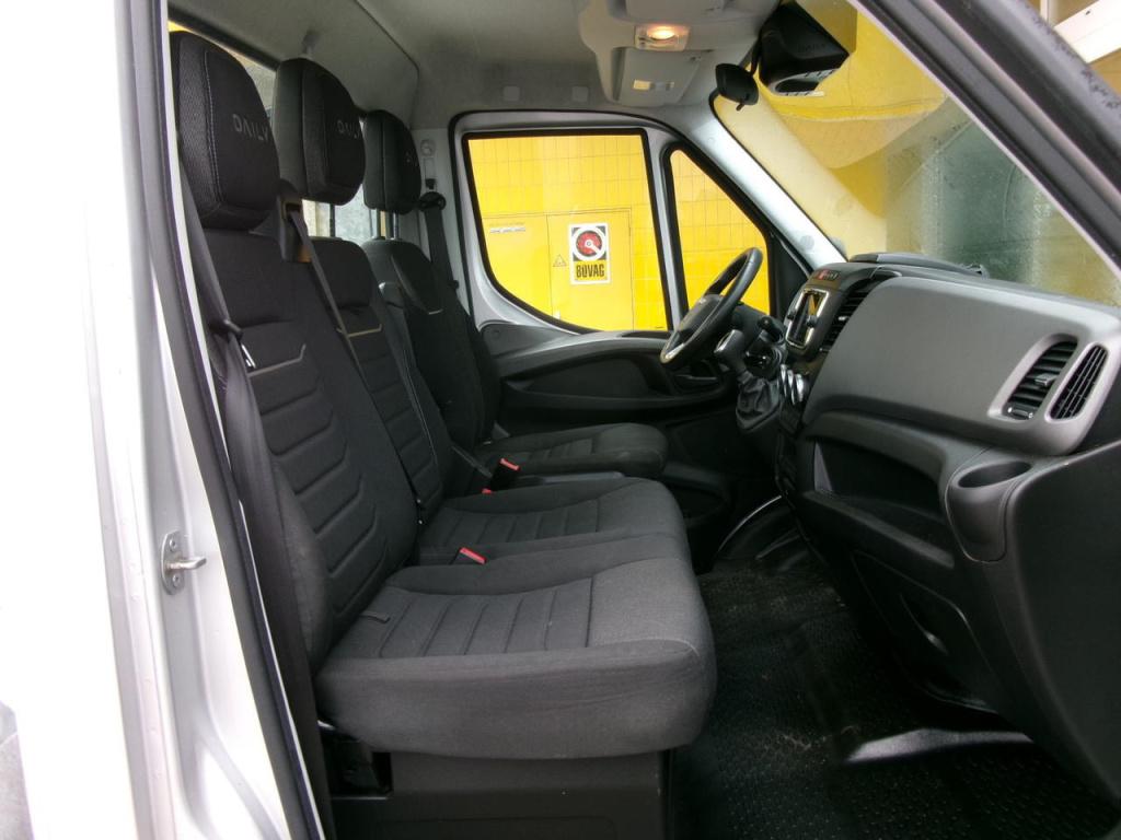 Iveco Daily 3.0 automaat 210pk oprijwagen autotransporter