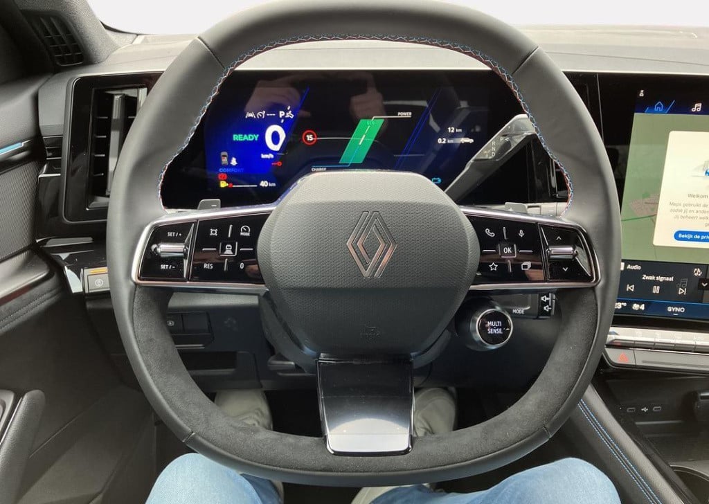 Renault Austral 1.2 e-tech hybrid 200 techno esprit alpine - demo