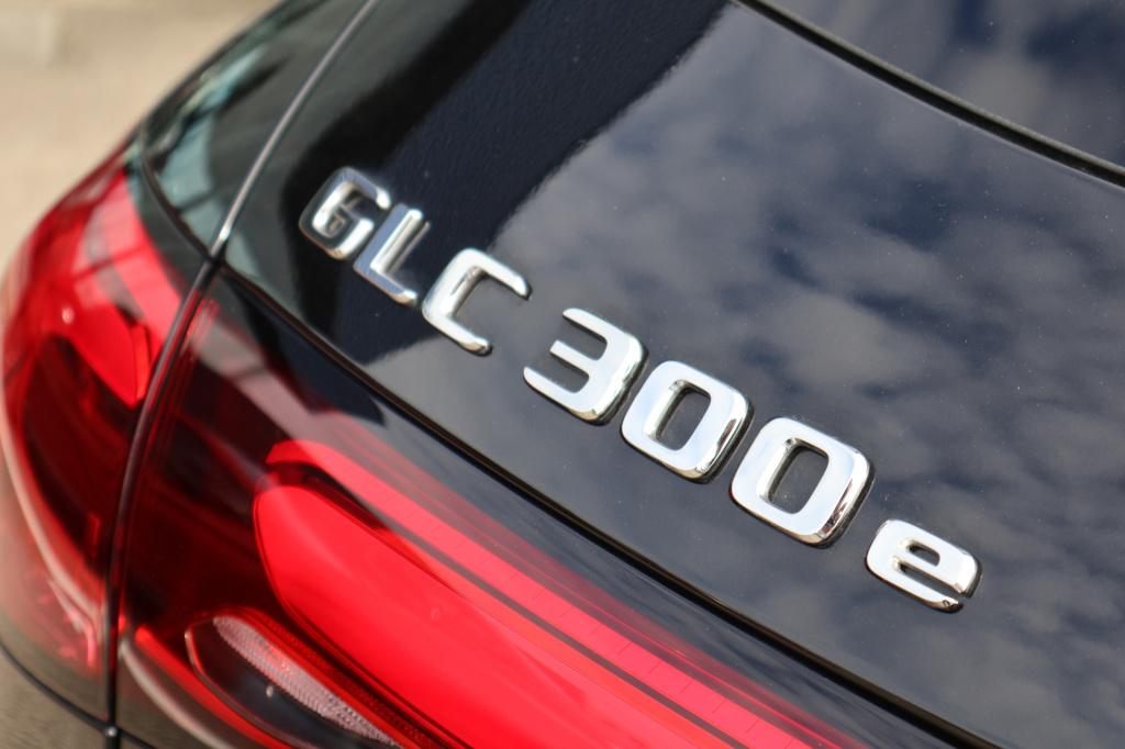 Mercedes-Benz Glc 300e 4matic amg line i nappa i digital light i panoramada