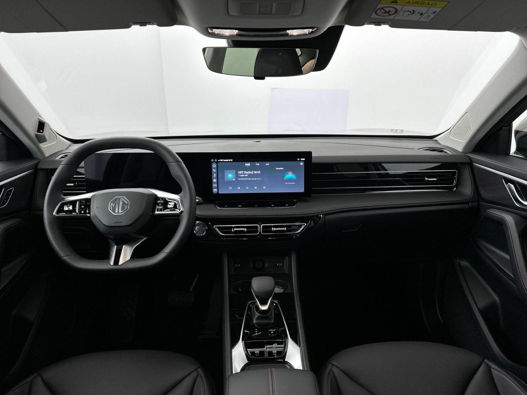 MG Hs 1.5 luxury | mg upgrade deal | nieuw te bestellen | leder | 100 km el