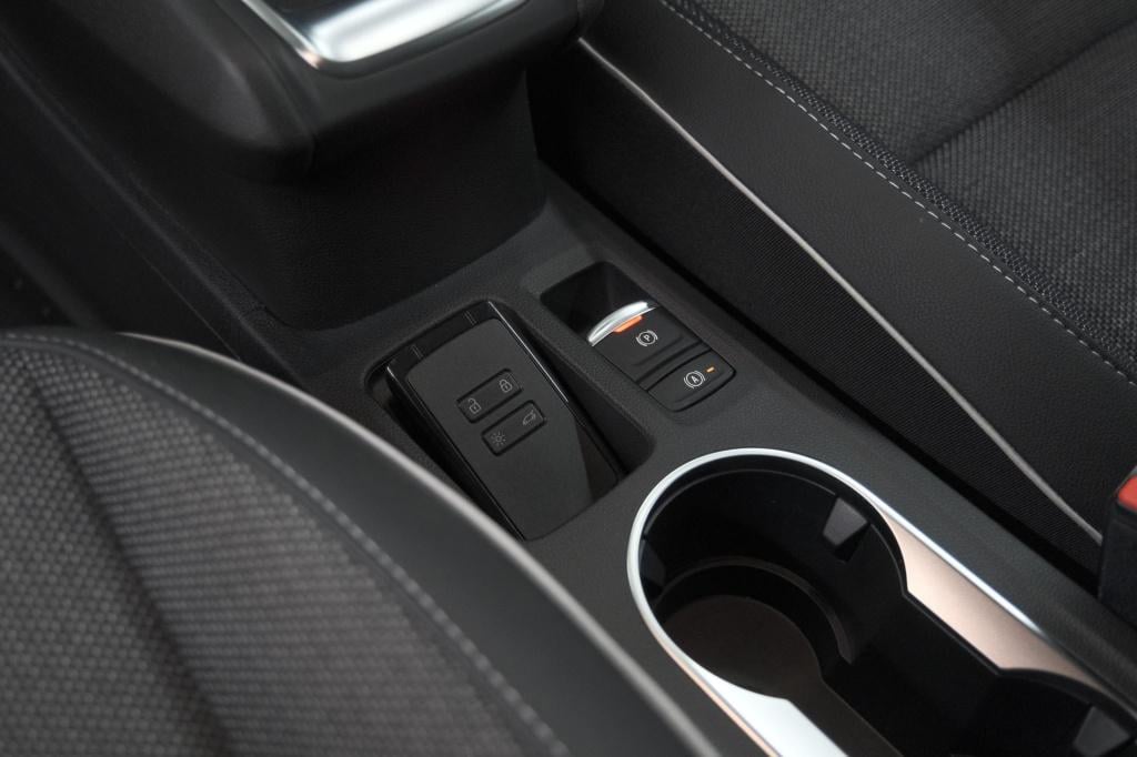 Renault Captur 1.6 e-tech full hybrid 145 techno | trekhaak | camera | navi