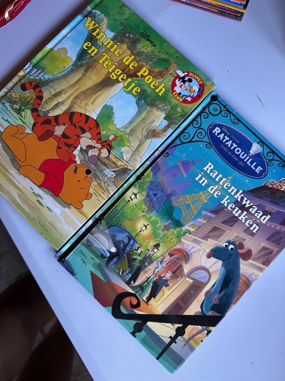 Grote collectie disney club boeken