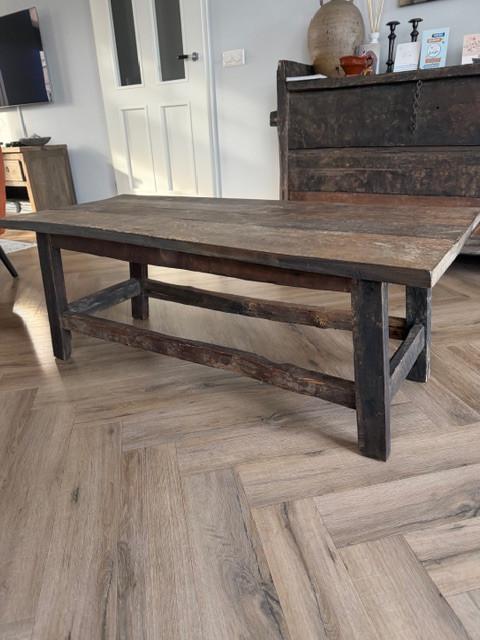 Oud houten salontafel 120X50