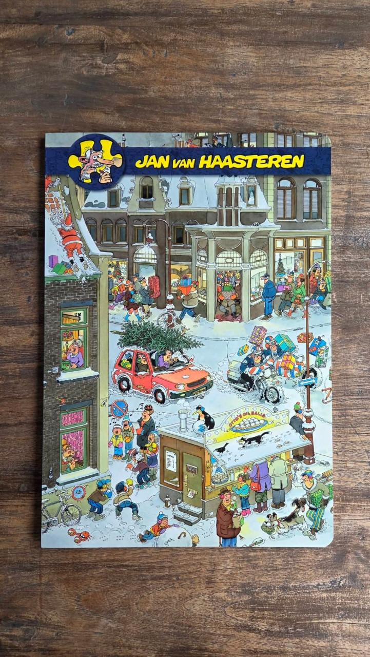 🎅 Jan van Haasteren kartonnen Zoekboek Kerstmis met 4 grote zoekplaten.