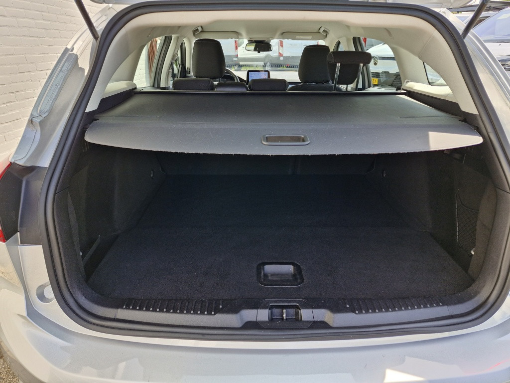 Ford Focus wagon ecoboost 100 pk connected